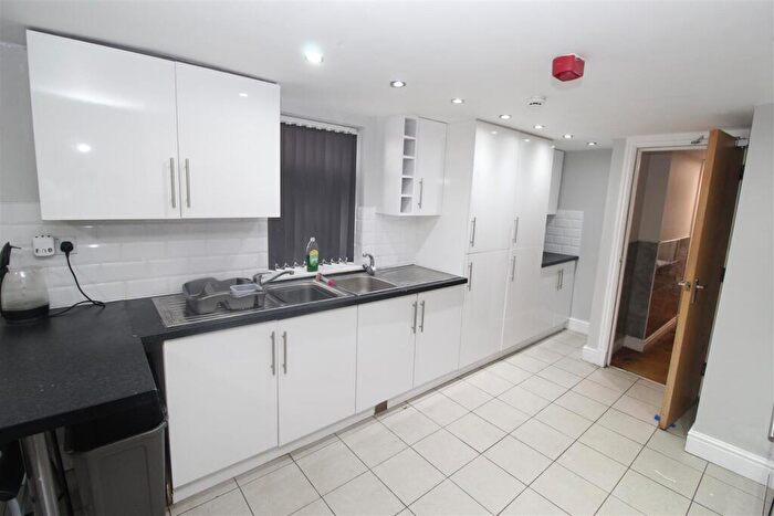 7 Bedroom House To Rent In Merthyr Street, Cathays, Cardiff, CF24