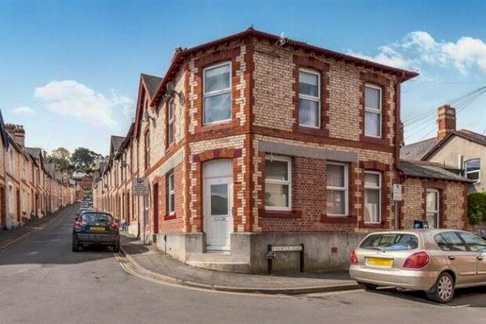 1 Bedroom Flat To Rent In Hilton Road, Newton Abbot, TQ12