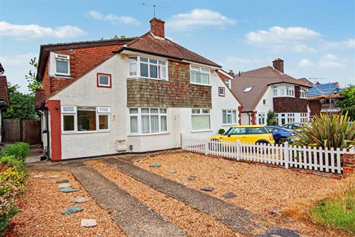 3 Bedroom Semi Detached House To Rent In Johnston Walk, Guildford, GU2