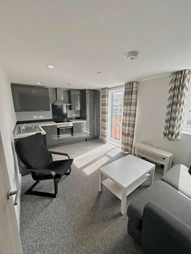 3 Bedroom Apartment To Rent In Richmond Road, Cardiff(City), CF24