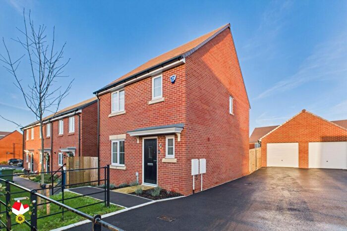 3 Bedroom Detached House For Sale In Perrybrook Road, Brockworth, Gloucester, GL3