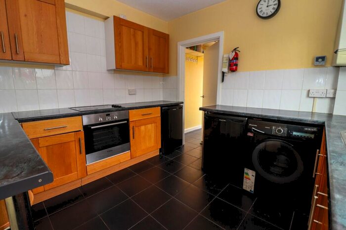 3 Bedroom House To Rent In Northcote Road, Southampton, SO17