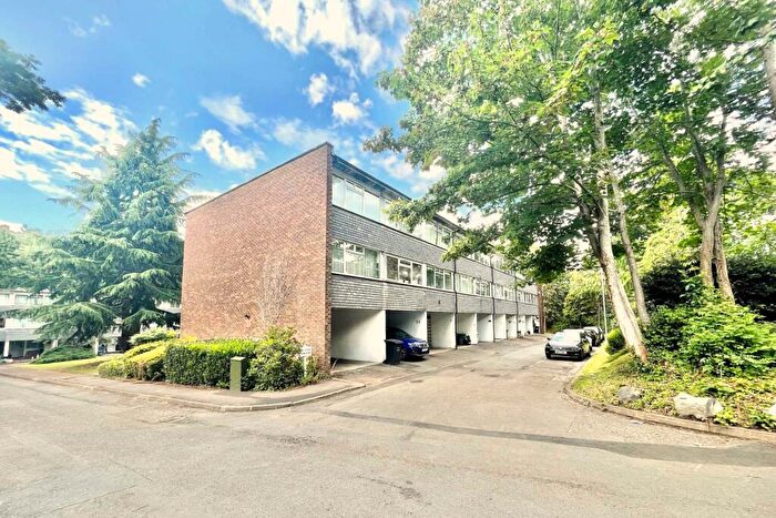 3 Bedroom Terraced House To Rent In Mill Close, Wokingham, RG41