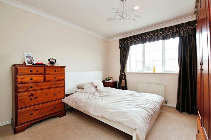 5 Bedroom Detached House For Sale In Kingfisher Close, Hartlepool, TS26