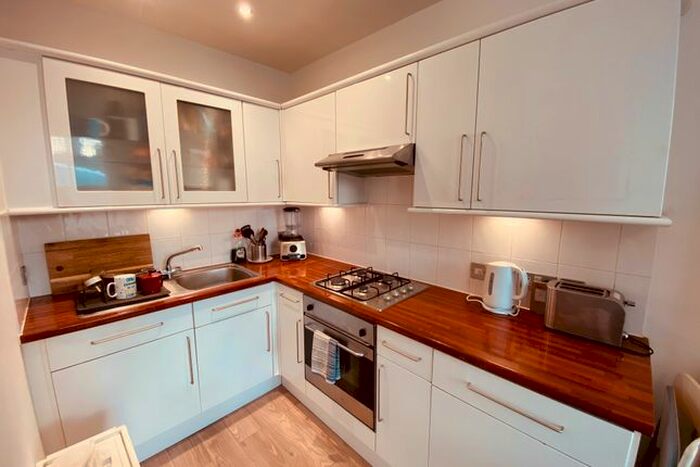 1 Bedroom Flat To Rent In Grafton Road, London, NW5