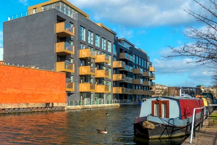 1 Bedroom Flat To Rent In Waterfront Apartments, Amberly Road, London, W9