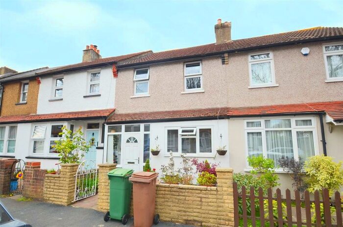 2 Bedroom Terraced House To Rent In North Avenue, Carshalton, SM5