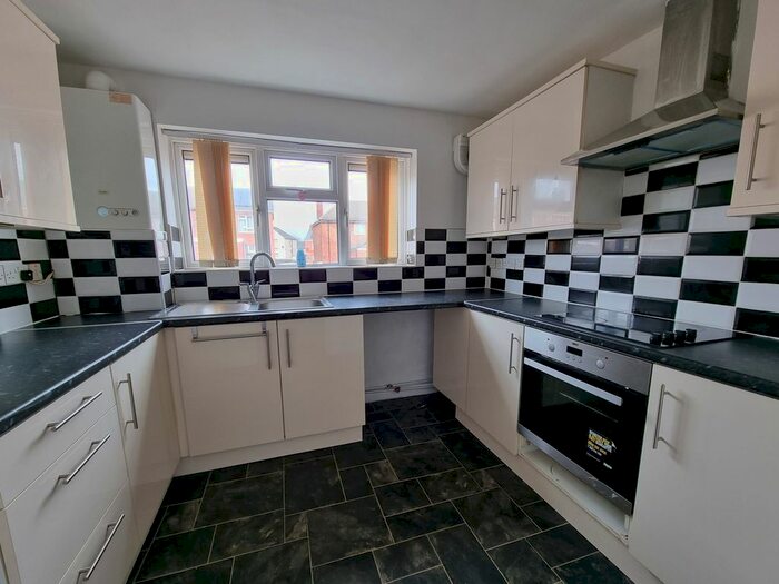 3 Bedroom Terraced House To Rent In South Street, Highfields, Doncaster, DN6