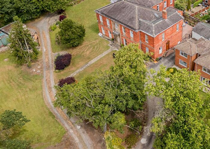 12 Bedroom Property For Sale In Westfield Grove, Wakefield, WF1