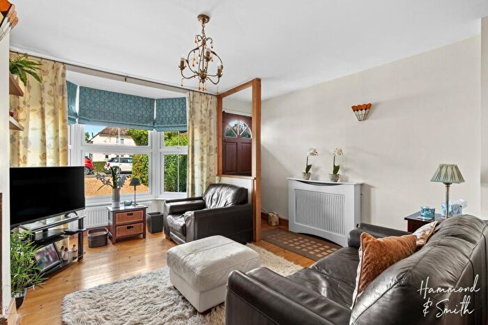 2 Bedroom Semi-Detached House For Sale In Upland Road, Thornwood, CM16