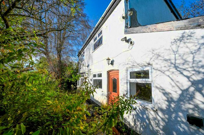 2 Bedroom Detached House For Sale In Back Lane, Burscough, L40