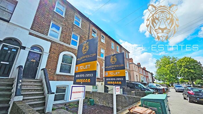 3 Bedroom Maisonette To Rent In Ash Grove, London, SE20