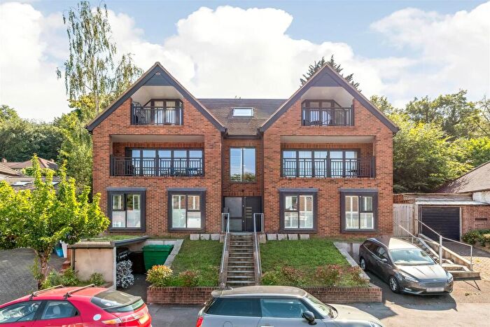 2 Bedroom Apartment For Sale In Northwood Avenue, Purley, CR8