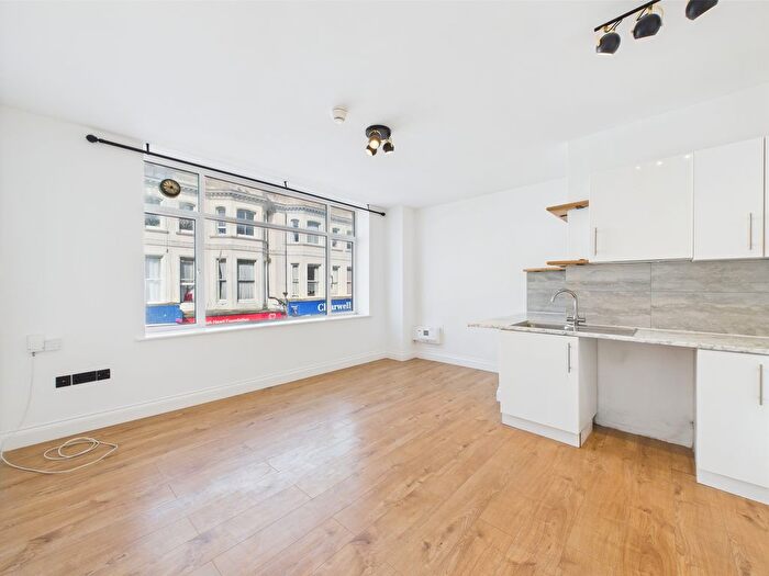1 Bedroom Flat To Rent In Chapel Road, Worthing, BN11
