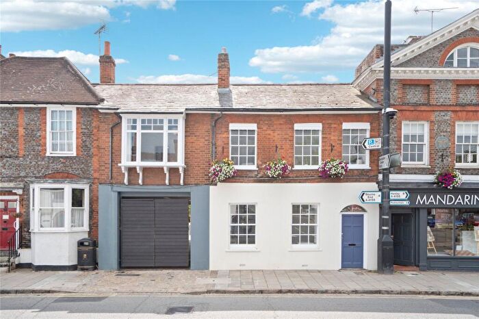 1 Bedroom Apartment For Sale In Archway Court, West Street, Marlow, Buckinghamshire, SL7