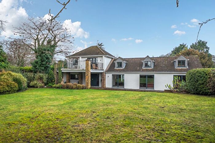 4 Bedroom Detached House For Sale In Burgh Heath Road, Epsom, KT17