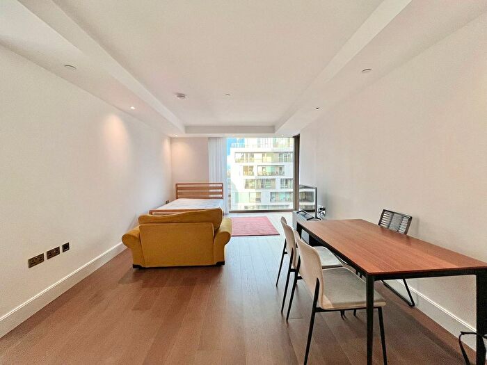 1 Bedroom Flat To Rent In Warwick Lane, London, W14