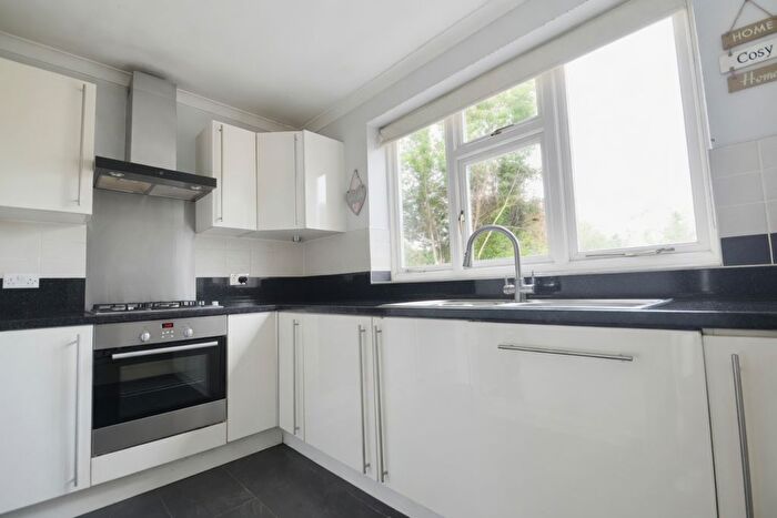 4 Bedroom Detached House To Rent In Ferry Avenue, Staines-Upon-Thames, TW18