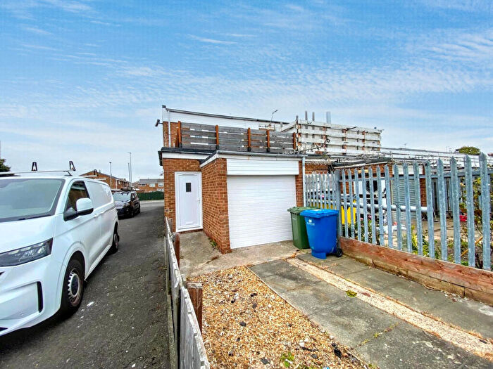 2 Bedroom Flat To Rent In Druridge Drive, Newsham Farm Estate, Blyth, Northumberland, NE24