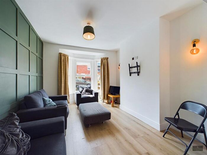 2 Bedroom House To Rent In Commins Road, Exeter, EX1