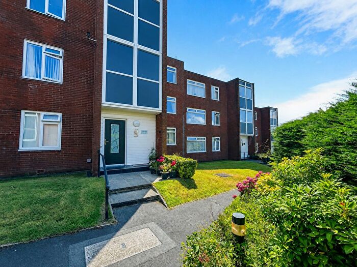 2 Bedroom Flat For Sale In Stocks Park Drive, Horwich, BL6