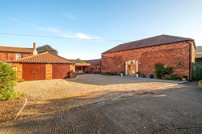 2 Bedroom Barn Conversion For Sale In Brampton, Lincoln, LN1
