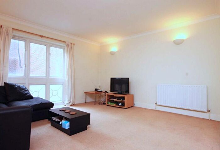 1 Bedroom Flat To Rent In Raven Row, Whitechapel, E1