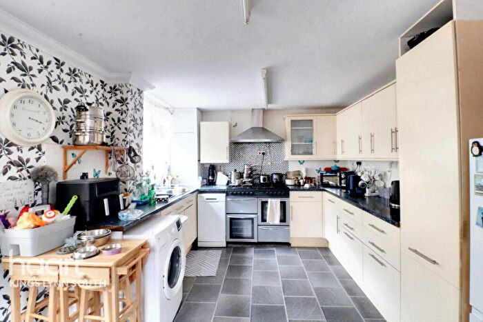 3 Bedroom End Of Terrace House For Sale In Regency Avenue, King's Lynn, PE30