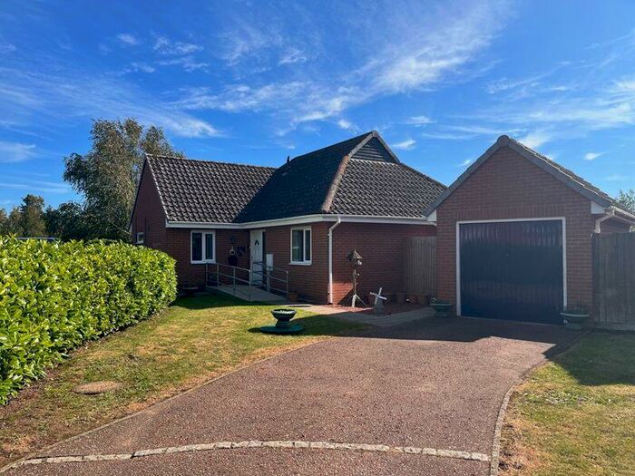 3 Bedroom Detached Bungalow For Sale In Windmill Rise, Wetherden, IP14