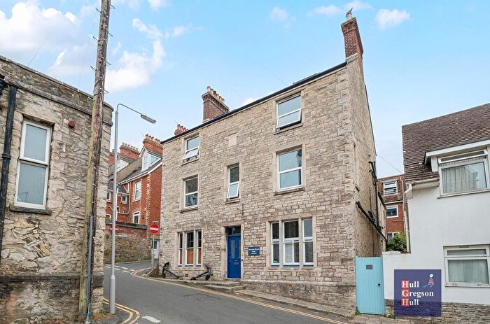 6 Bedroom Property For Sale In Taunton Road, Swanage, BH19