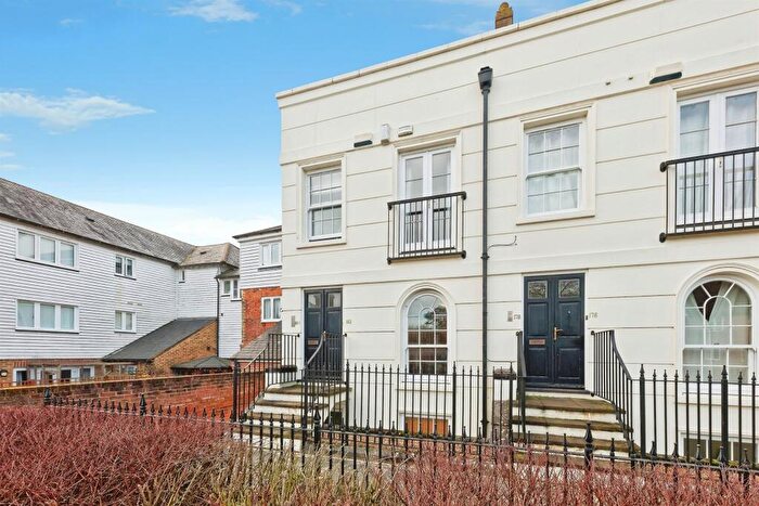 1 Bedroom Apartment For Sale In Station Road West, Canterbury, CT2