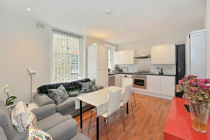 4 Bedroom Flat To Rent In Cavendish Parade, Clapham, SW4