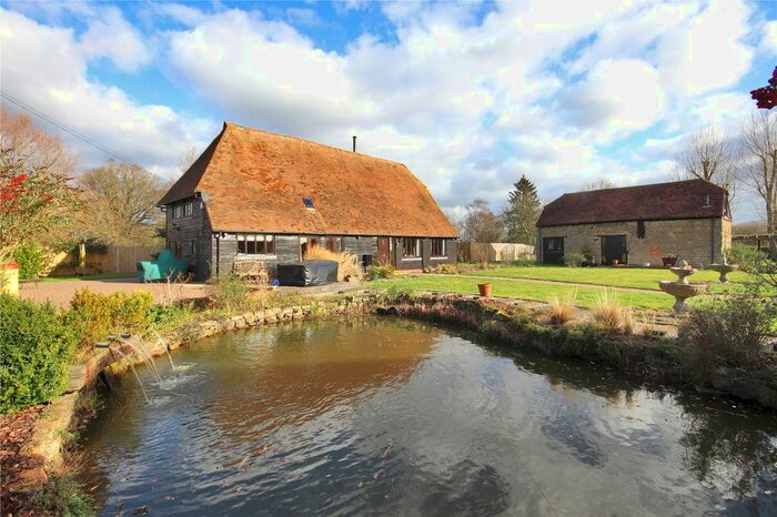 5 Bedroom Detached House For Sale In Lenham Road, Headcorn, Ashford, Kent, TN27