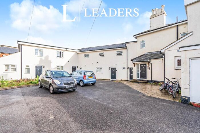 2 Bedroom Flat To Rent In Shirley Road, Southampton -, SO15