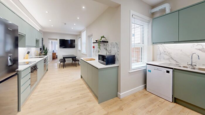 6 Bedroom Terraced House To Rent In Priory Road, Exeter, EX4