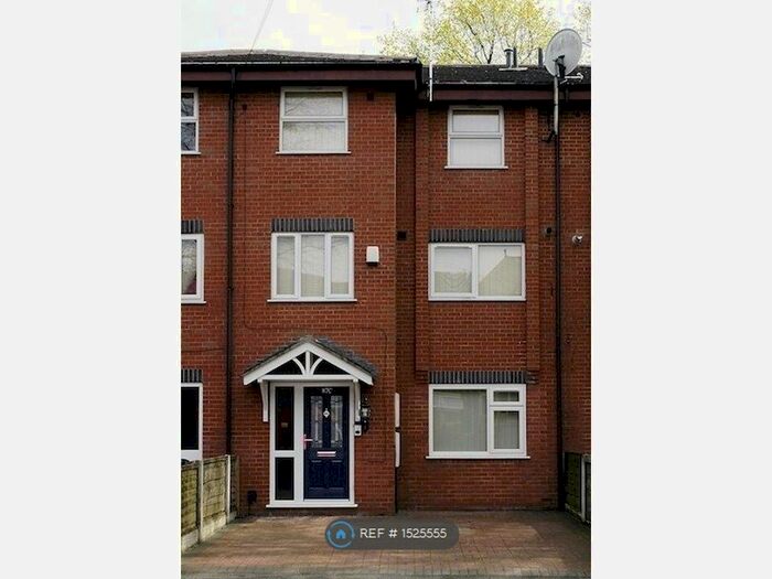 7 Bedroom Terraced House To Rent In Wellington Road, Fallowfield, Manchester, M14