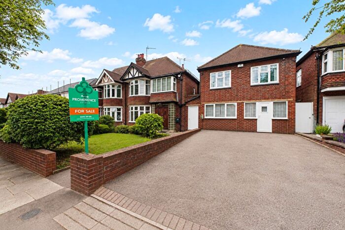 4 Bedroom Semi Detached House For Sale In Leamington Road, Styvechale, Coventry, CV3