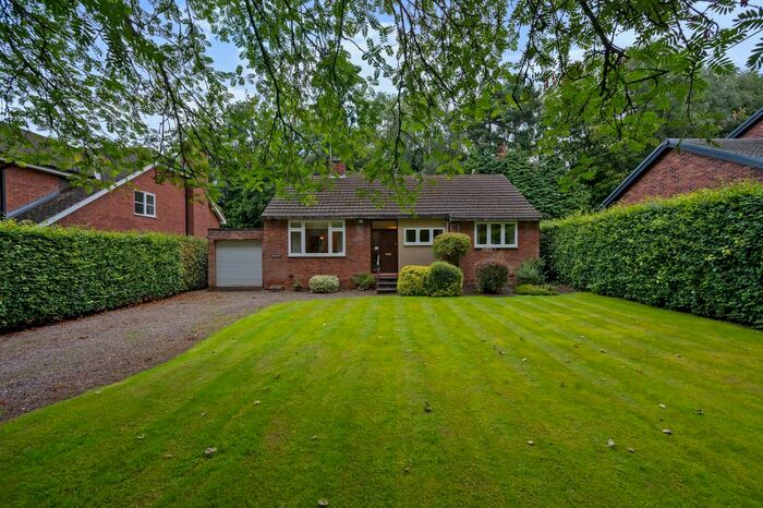 3 Bedroom Bungalow For Sale In Hobb Lane, Moore, Warrington, WA4