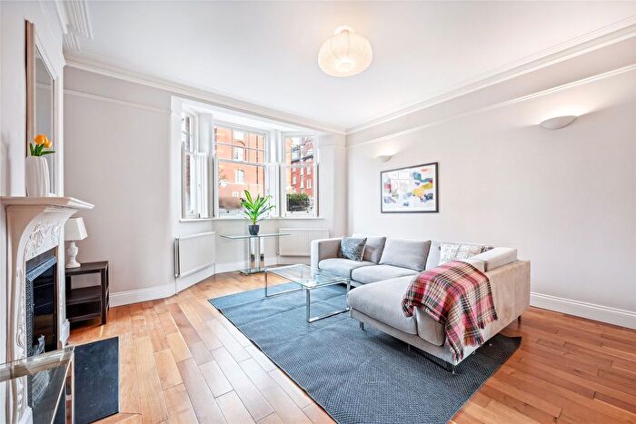 2 Bedroom Flat To Rent In Beaufort Mansions, Beaufort Street, London, SW3
