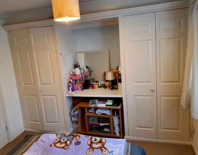 1 Bedroom Flat To Rent In Peel Court, Slough SL1