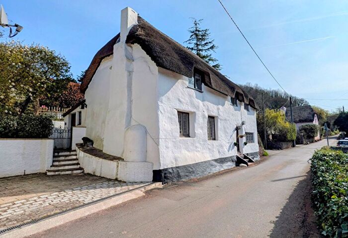 3 Bedroom Detached House For Sale In Combeinteignhead, Newton Abbot, TQ12
