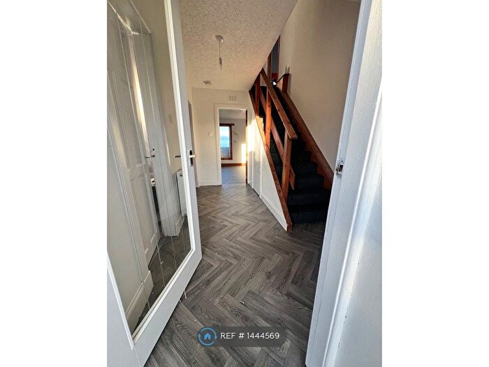 3 Bedroom Maisonette To Rent In Johnston Crescent, Lochgelly, KY5