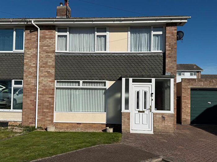 3 Bedroom House For Sale In Legion Road, Yeovil, BA21