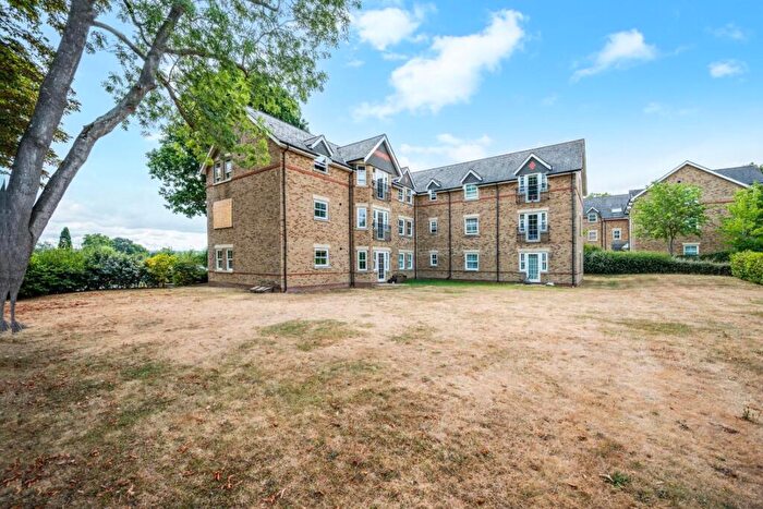 1 Bedroom Flat For Sale In Eastman Way, Epsom, KT19