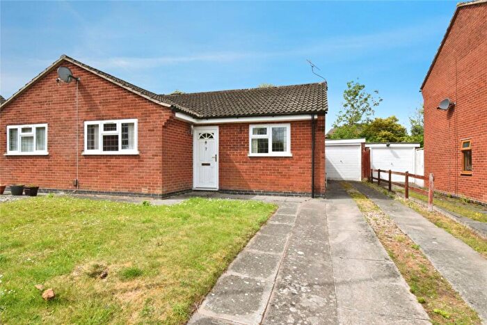 2 Bedroom Bungalow For Sale In Ludlow Close, Oadby, Leicester, Leicestershire, LE2