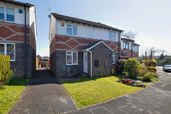 2 Bedroom Property For Sale In Warwick Orchard Close, Plymouth, PL5