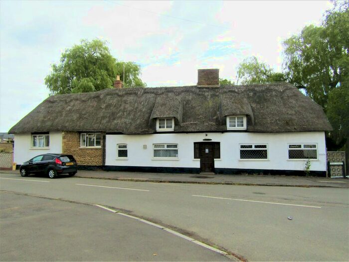 3 Bedroom Cottage To Rent In Cross Street, Farcet, Peterborough, PE7