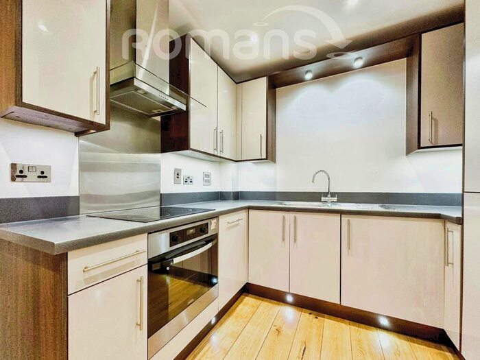 1 Bedroom Apartment To Rent In Kestrel Court, SL6