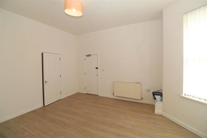 2 Bedroom Flat To Rent In Chepstow Road, Maindee, Newport, NP19