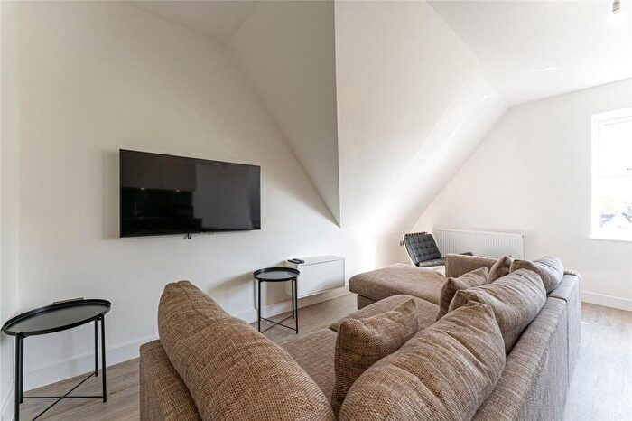 2 Bedroom Apartment To Rent In Royal House, Princes Gate, - Homer Road, Solihull, B91